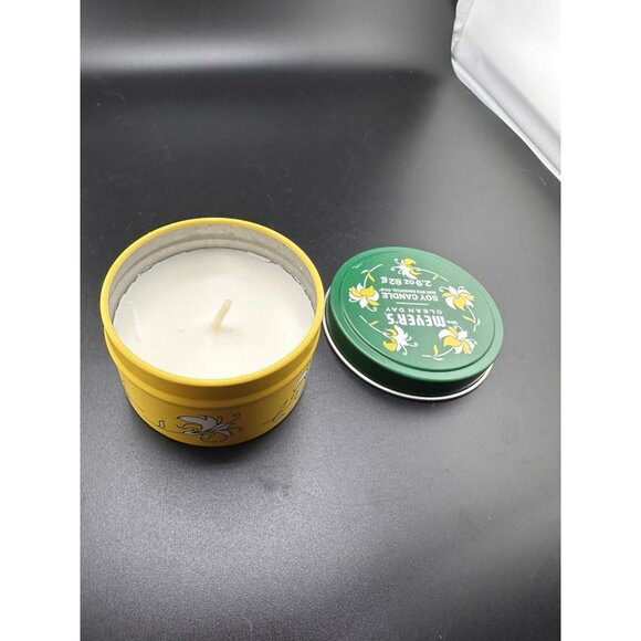 Mrs. Meyers Clean Day Soy Candle Honeysuckle Scent 2.9 oz Tin NEW - Picture 5 of 5